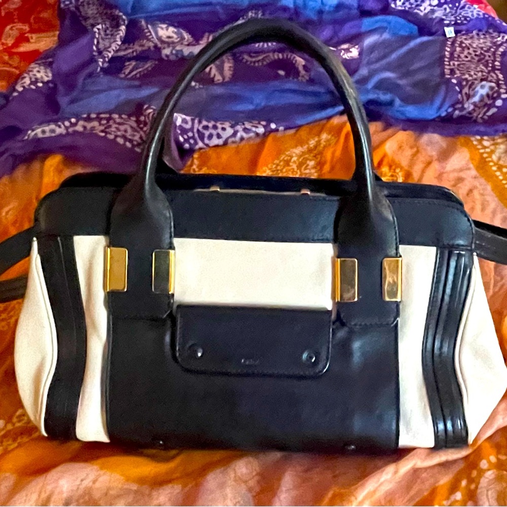 REPOSHED Chloe bag Euc - Picture 2 of 15